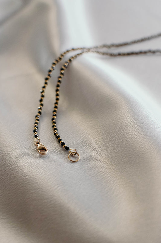 Dash Necklace Black Spinel