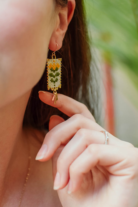 Folk Floral Pineapple